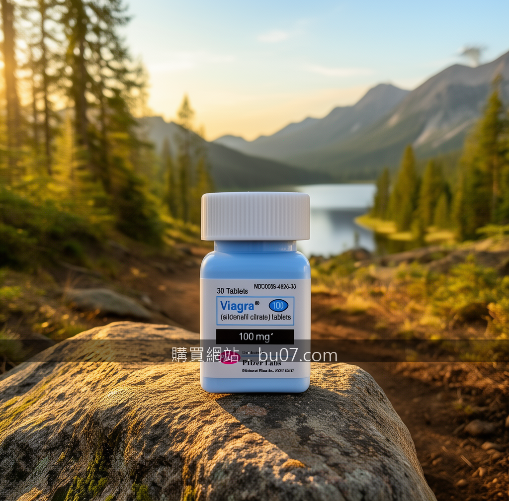 Adventure outdoor product photography conveying exploration spirit.
Subject: Pla